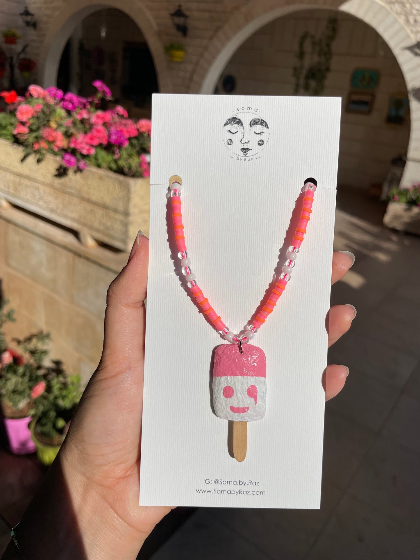 نعنوع Necklaces
